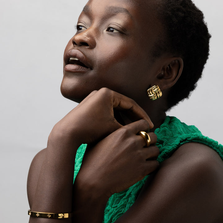 Hilde - Studs Örhängen Knut Rostfritt Stål