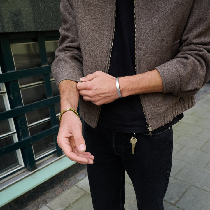 Tage - Ribattu rannekoru ruostumattomasta teräksestä