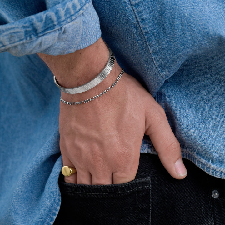 Tage - Ribattu rannekoru ruostumattomasta teräksestä