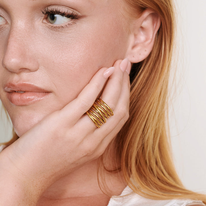 Kylie - Monikerroksinen Sormus Ruostumattomasta Teräksestä