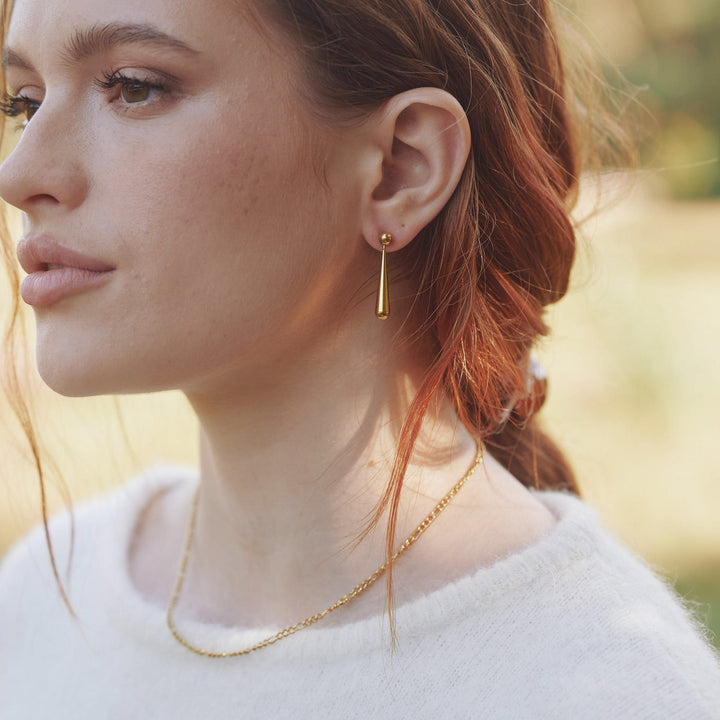 Alida - Pisaranmalliset nappikorvakorut ruostumattomasta teräksestä