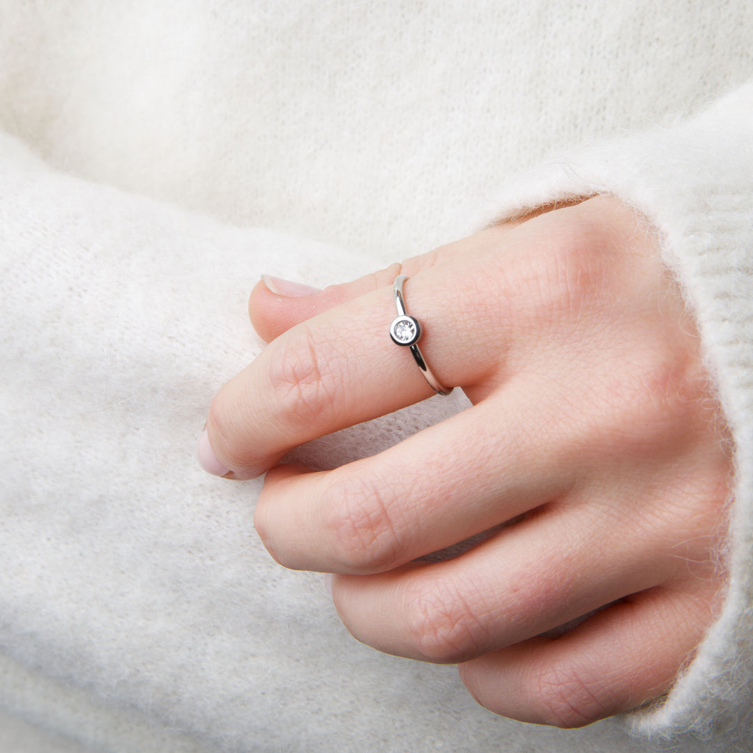 Lovelia - Kristallisormus ruostumattomasta teräksestä