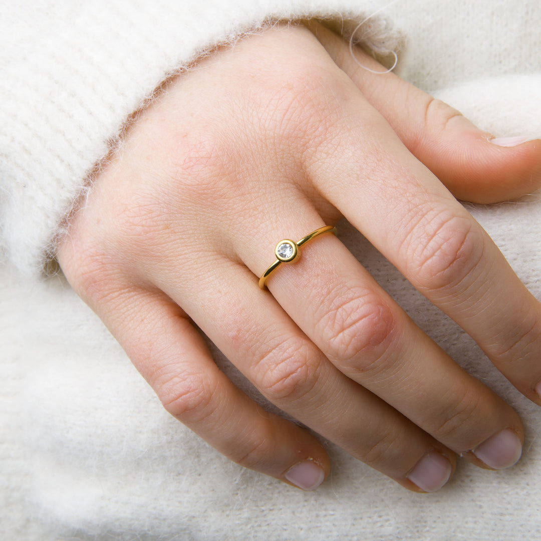 Lovelia - Kristallisormus ruostumattomasta teräksestä