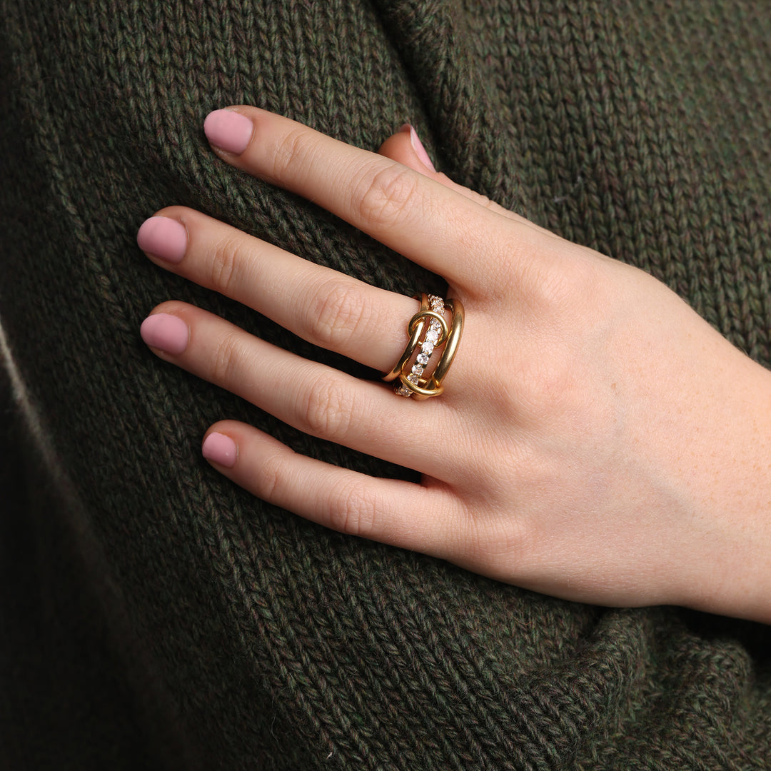 Ethel - Pinottu Sormus Kristalli Ruostumaton Teräs