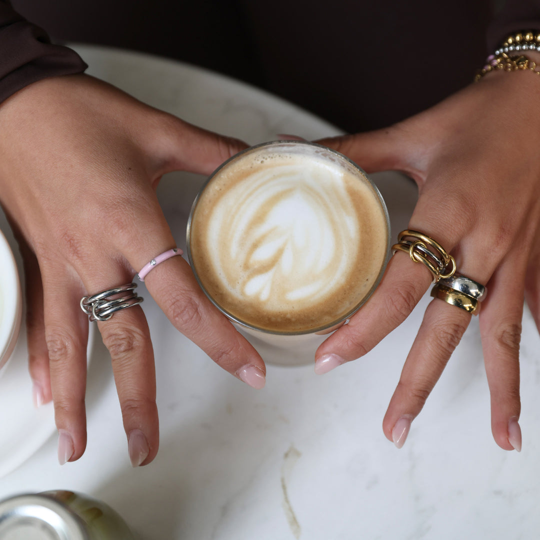 Irene - Pinottu Sormus Tyylikäs Ruostumaton Teräs