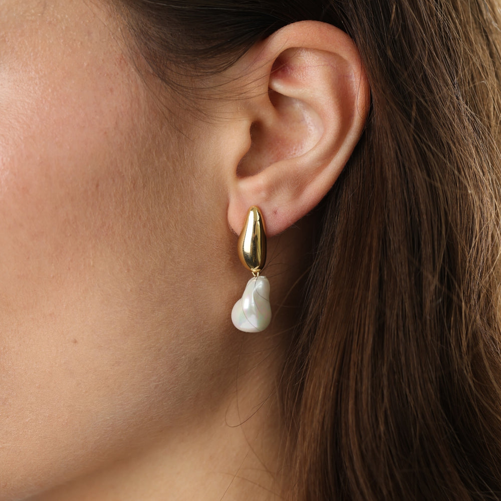 Joy – eleganta studs i rostfritt stål, guld | Timi of Sweden