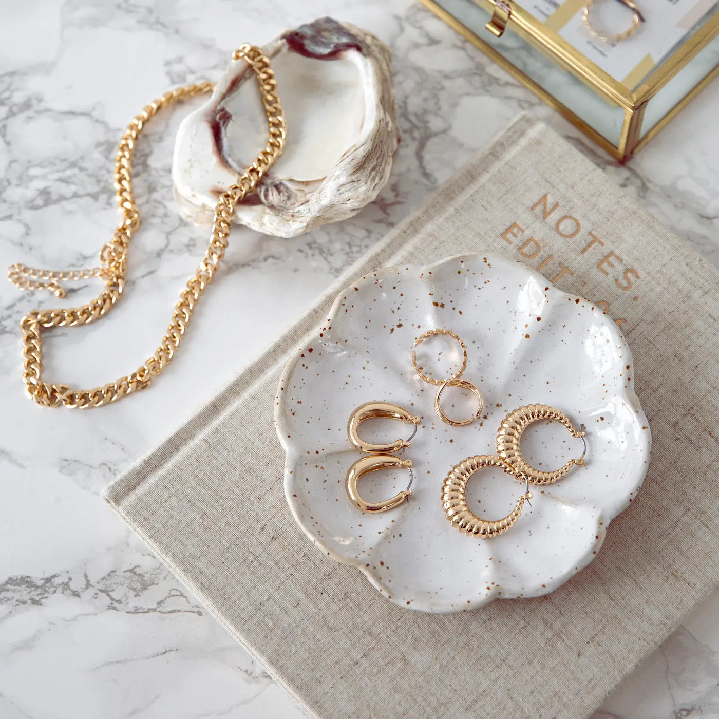Curvy Hoop korvakoru