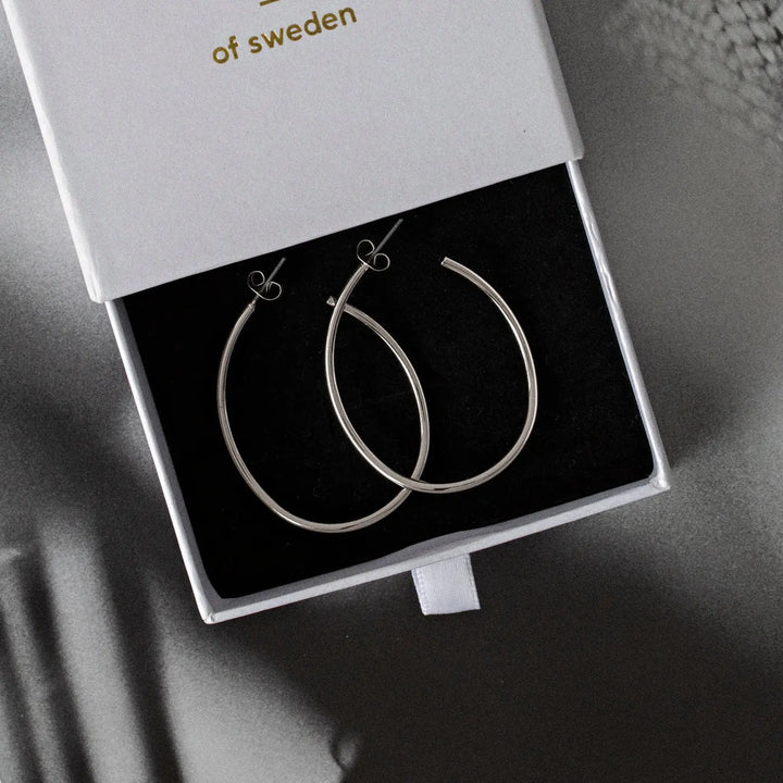 Natalie - Thin Large Hoop Earrings Timi of Sweden