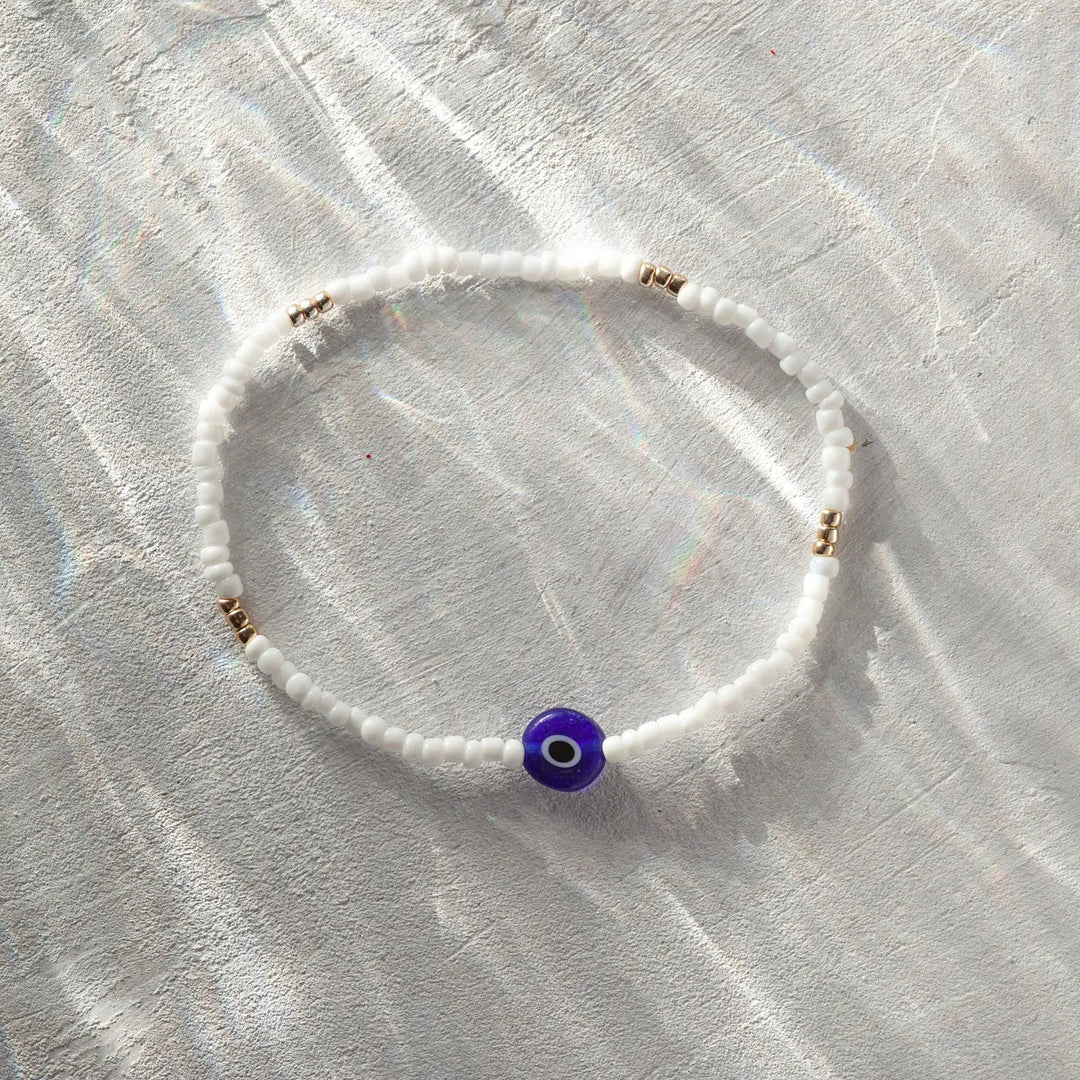 Suzy - Evil Eye White Bead Bracelet Timi of Sweden