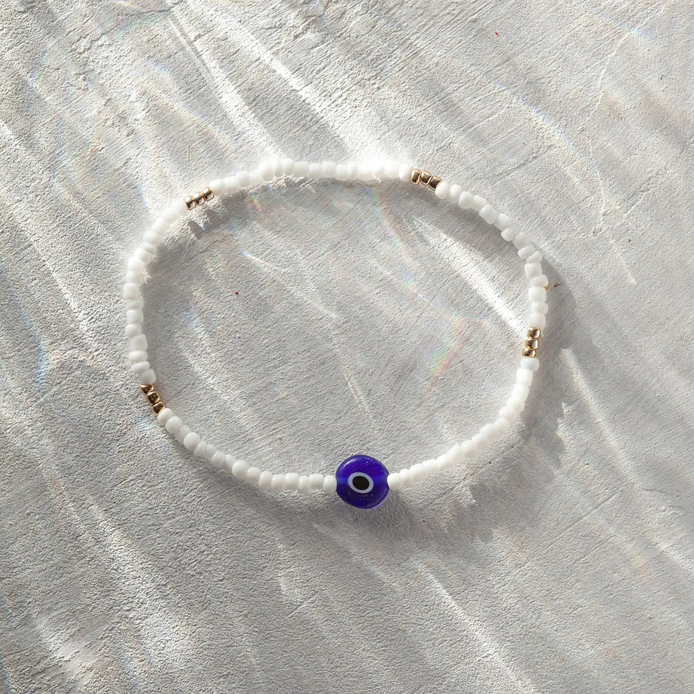 Suzy - Evil Eye Valkoinen helmiranneke