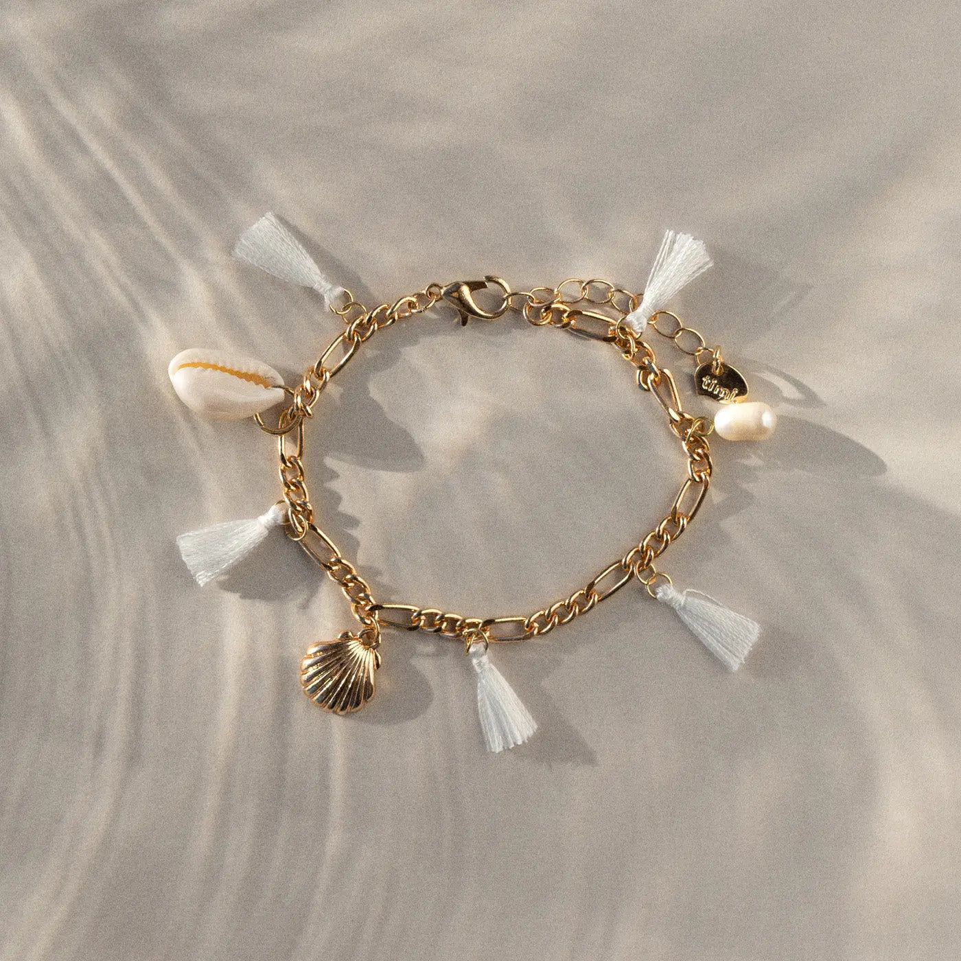 Nora - Tassle Cowrie Shell Pearl Chunky Rannekoru